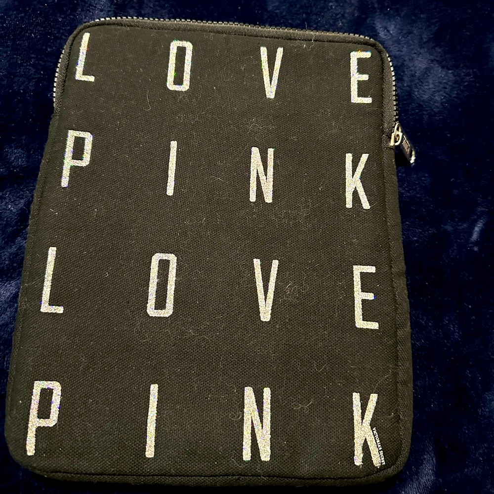 NWOTs VS Pink Bling tablet zipper case!